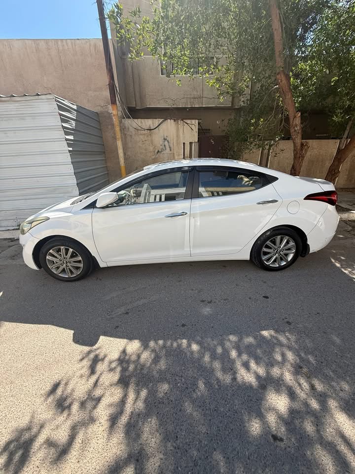 هيونداي (Hyundai) إلنترا (Elantra) 2015