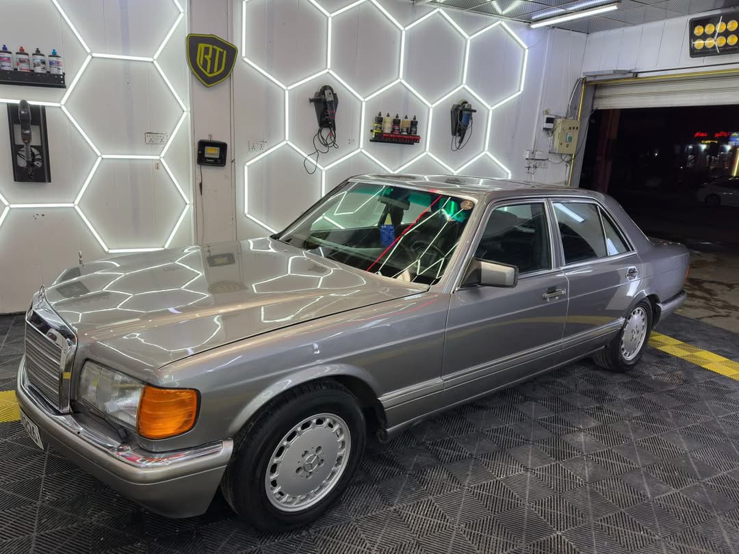 مرسيدس بنز (Mercedes-Benz) E-Class 1990