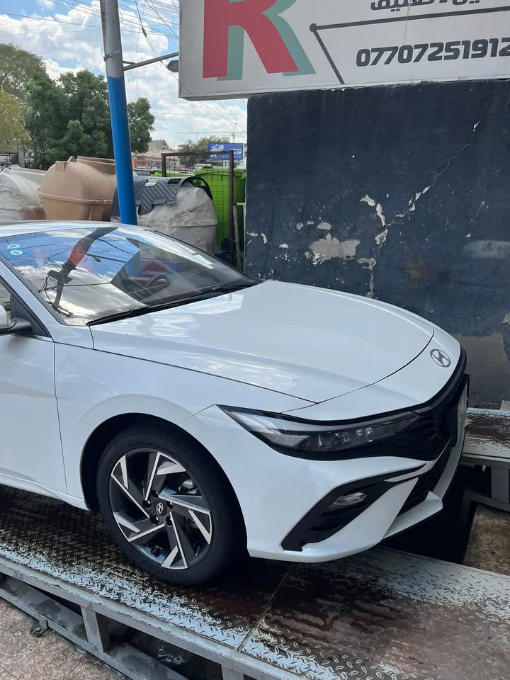 هيونداي (Hyundai) إلنترا (Elantra) 2024