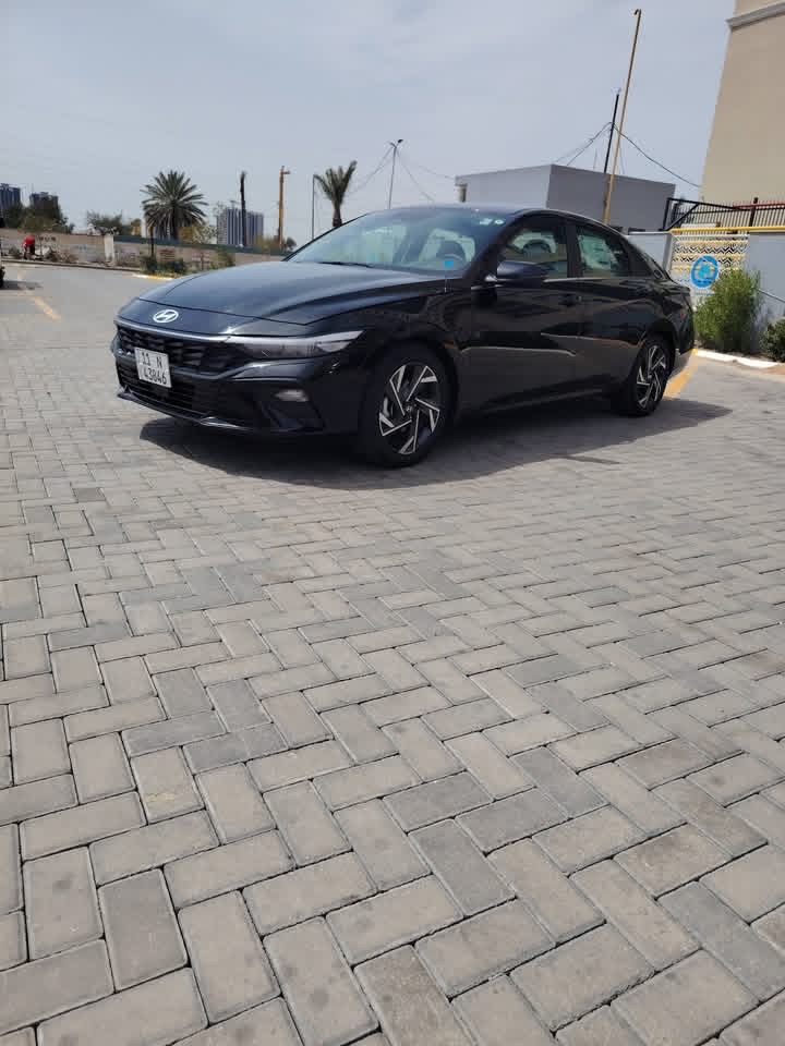 هيونداي (Hyundai) إلنترا (Elantra) 2025