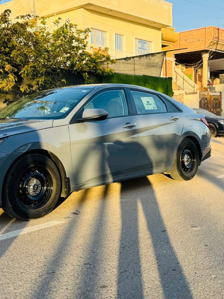 هيونداي (Hyundai) إلنترا (Elantra) 2023