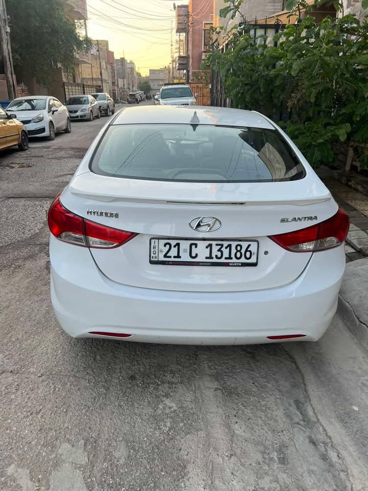 هيونداي (Hyundai) إلنترا (Elantra) 2014