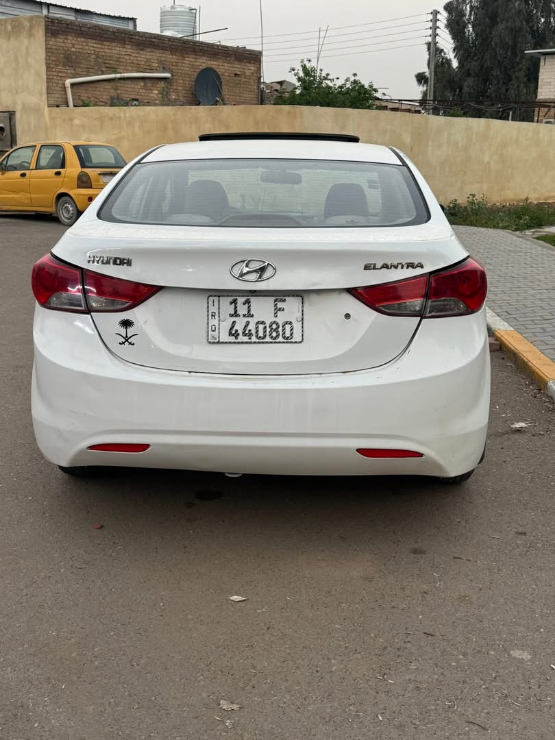 هيونداي (Hyundai) إلنترا (Elantra) 2013