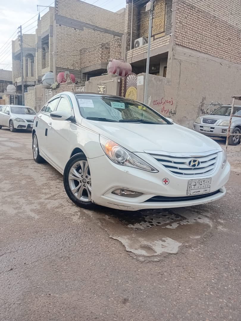 سوناتا 2012
