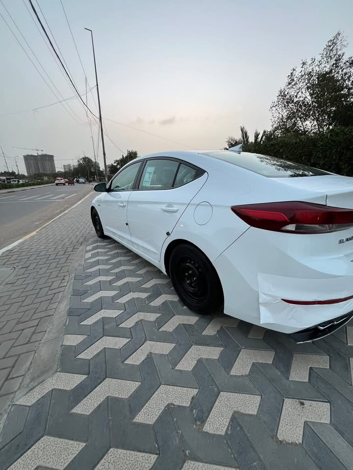 هيونداي (Hyundai) إلنترا (Elantra) 2017