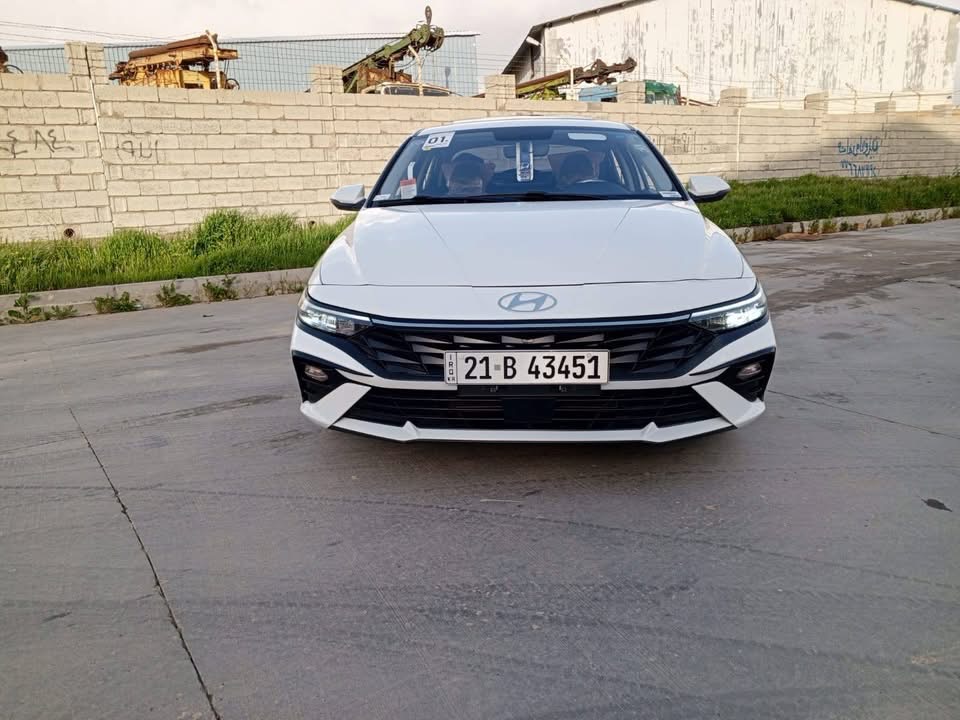 هيونداي (Hyundai) إلنترا (Elantra) 2023